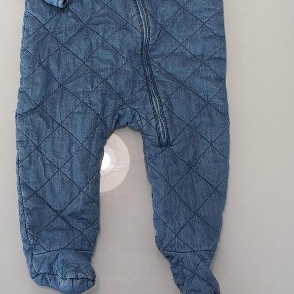 GAP - 2 x Baby One-Piece for 12-18 months - Picture 2 of 8